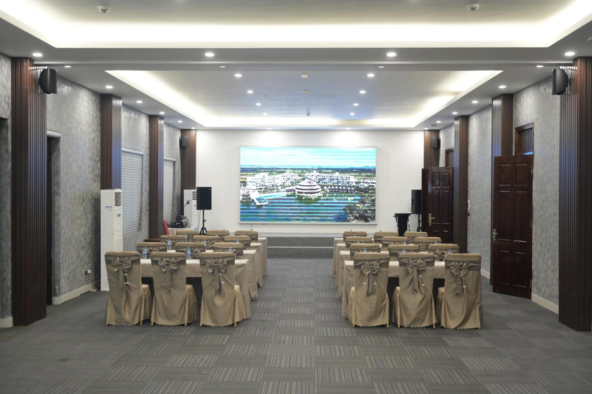 Wyndham Grand Vedana Ninh Binh Resort Buitenkant foto